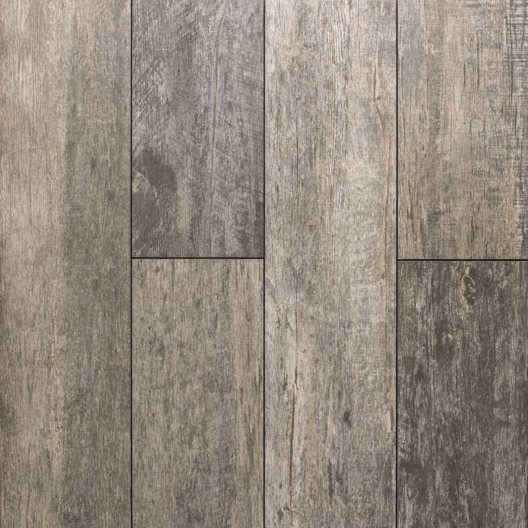 Sierbestrating-limburg-tuinvariant-Keramisch Rustic Wood Oak Grey 30x120x2 cm
