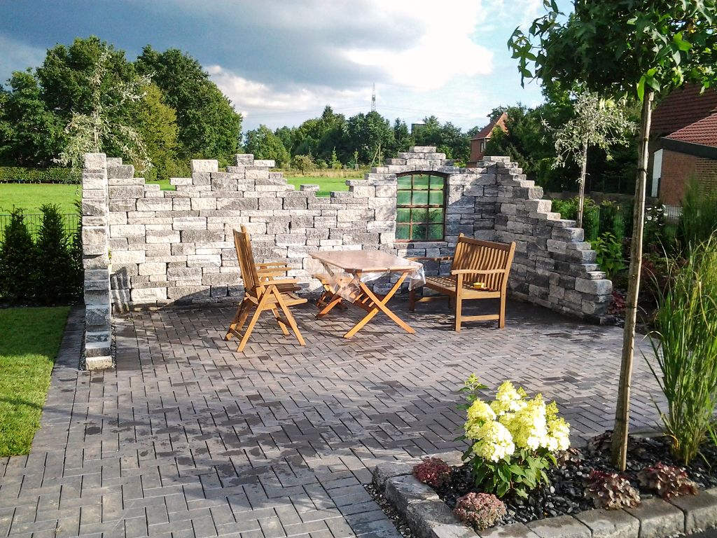 Sierbestrating-limburg-tuinvariant-Combiwall Ruine Matterhorn