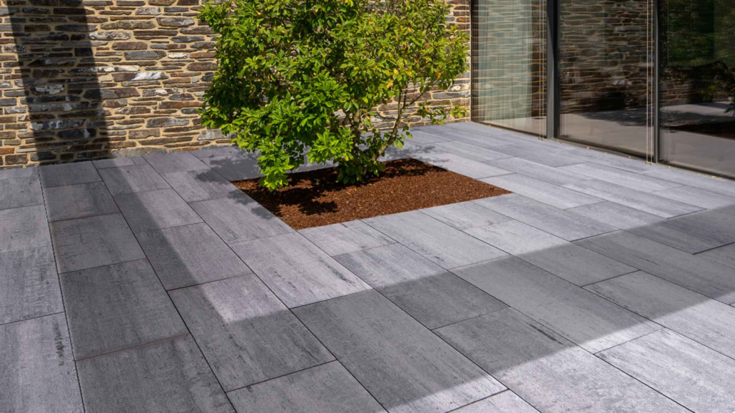 Sierbestrating-limburg-tuinvariant-GA Naturelle 60x60x5 cm vlak marmo bianco