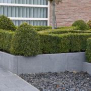 Sierbestrating-limburg-tuinvariant-Rockstone Mega-Palissadeband 50x50x8 Cm Blue Steel Intense