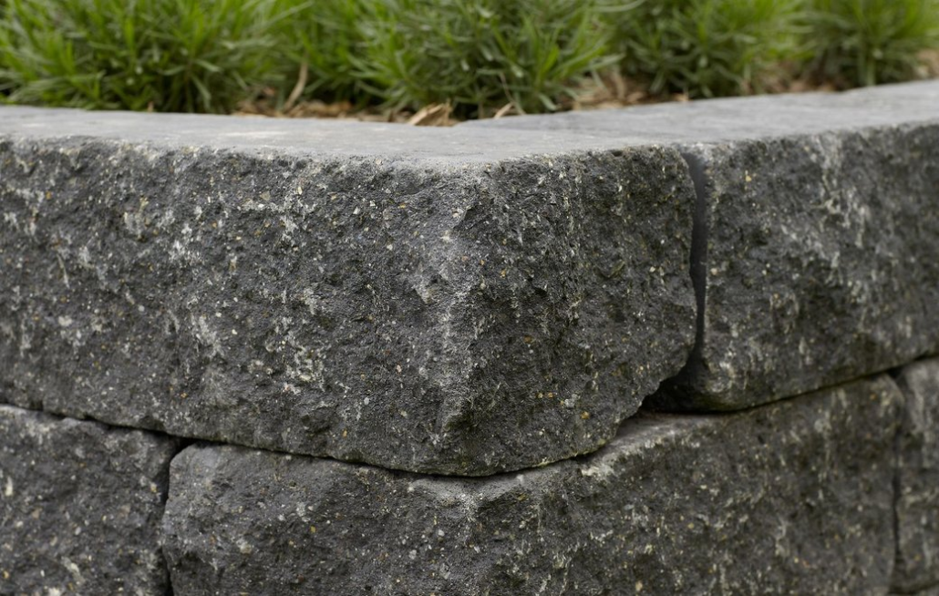 Sierbestrating-limburg-tuinvariant-Cliffstone Walling Block 45x20x15 Labrador