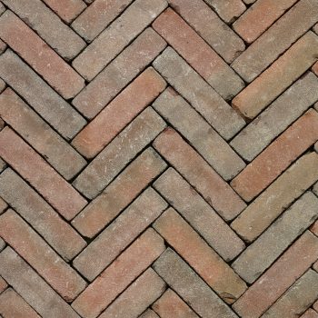 Sierbestrating-limburg-tuinvariant-Novoton bruin rood bezand vormbak 20x5x8 getrommeld