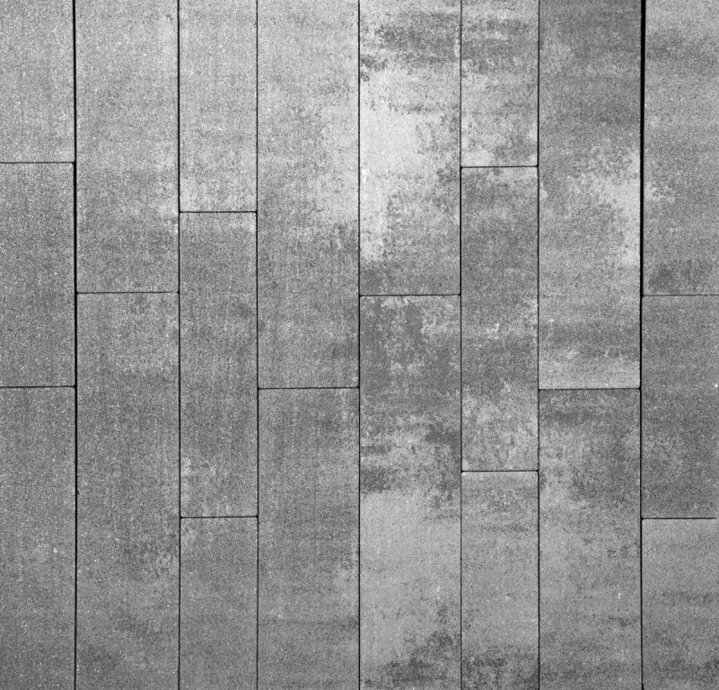 Sierbestrating-limburg-tuinvariant-GeoStretto lineair 7 cm strokenverband Elba